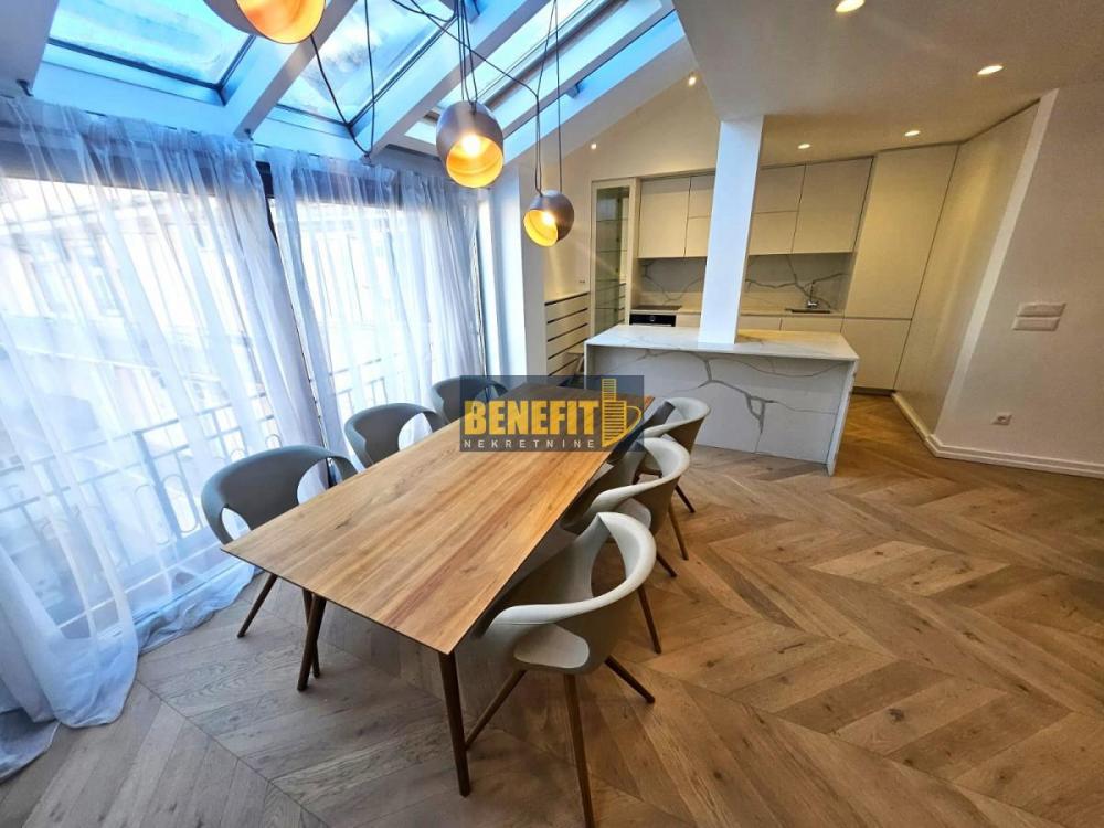 Stan na prodaju u Beogradu, Stari grad, cetvorosoban, 123m2, cena 528900 evra