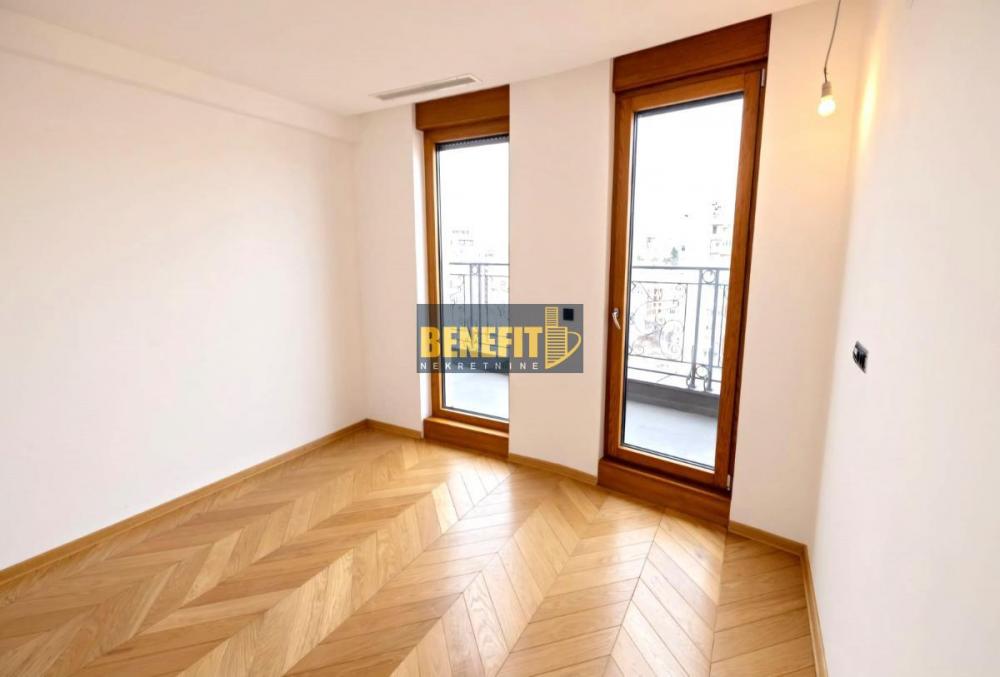 Stan na prodaju u Beogradu, Vračar (Centar), 193m2, cena 860000 evra