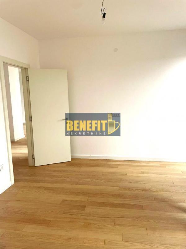 Stan na prodaju u Beogradu, Olimp, trosoban, 89m2, cena 249800 evra