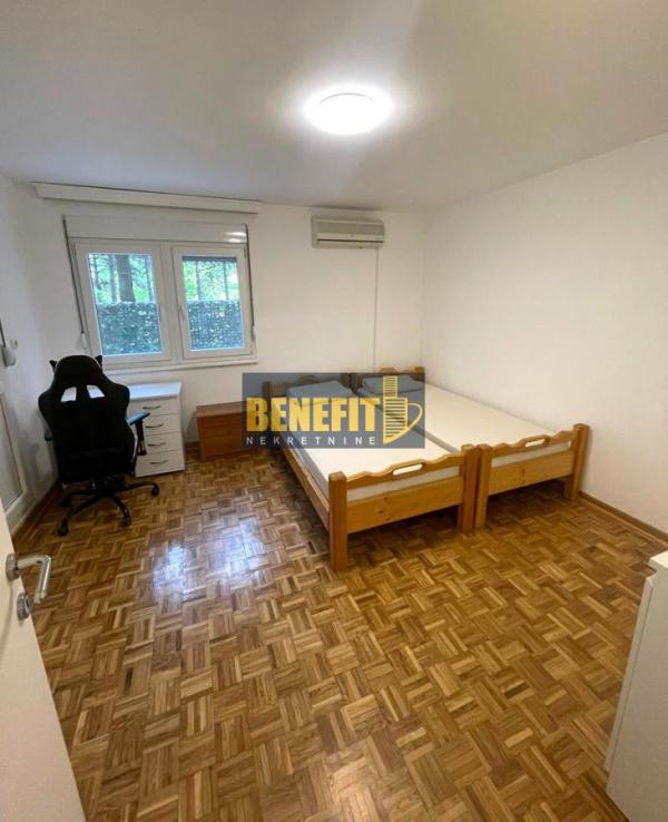 Stan na prodaju u Beogradu, Bežanijska kosa, cetvorosoban, 84m2, cena 254000 evra