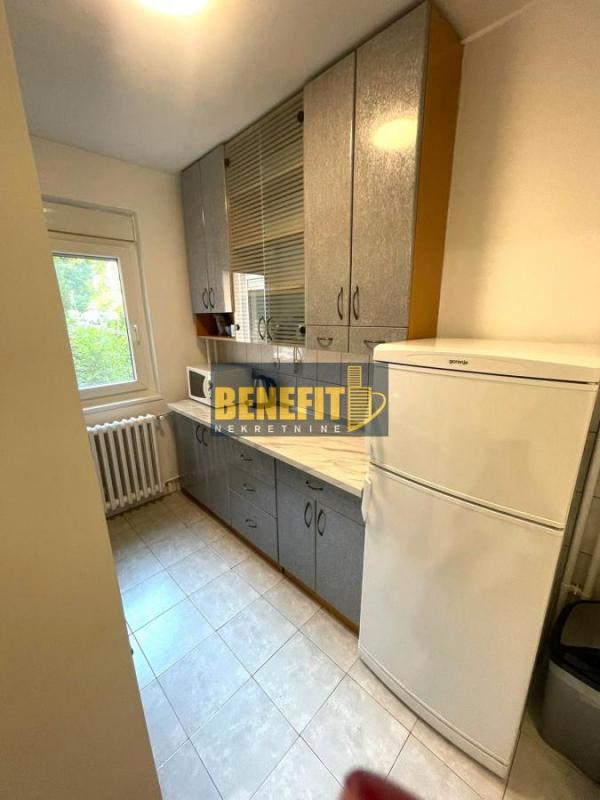 Stan na prodaju u Beogradu, Bežanijska kosa, cetvorosoban, 84m2, cena 254000 evra
