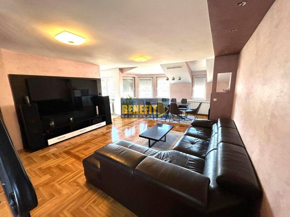 Stan na prodaju u Beogradu, Cvetanova ćuprija, trosoban, 89m2, cena 178000 evra