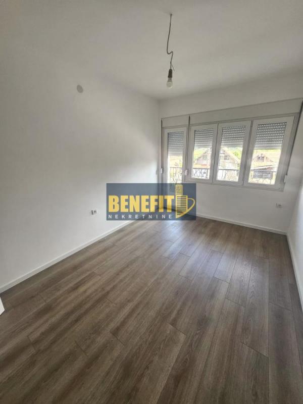 Stan na prodaju u Beogradu, Ostružnica, cetvorosoban, 150m2, cena 245000 evra