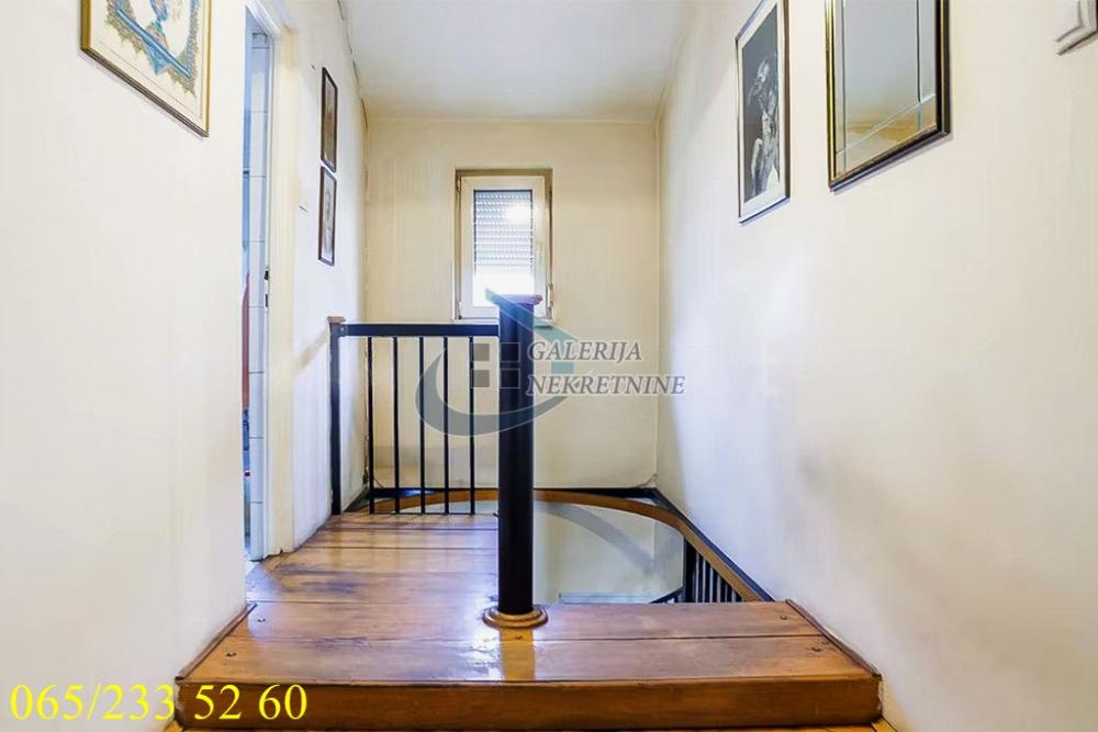 Stan na prodaju u Beogradu, Palilulska pijaca, cetvorosoban, 97m2, cena 280000 evra