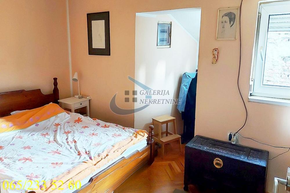 Stan na prodaju u Beogradu, Palilulska pijaca, cetvorosoban, 97m2, cena 280000 evra