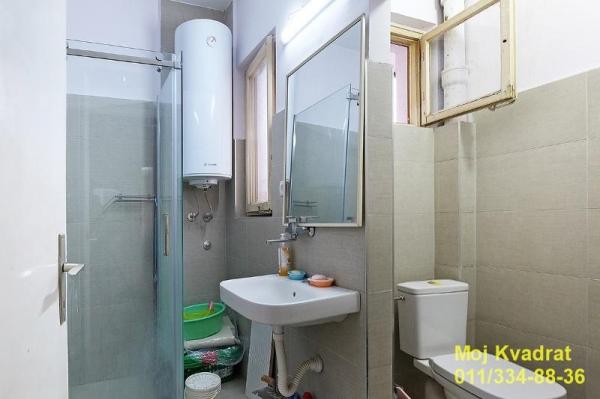 Stan na prodaju u Beogradu, Palilulska pijaca, dvoiposoban, 74m2, cena 250000 evra