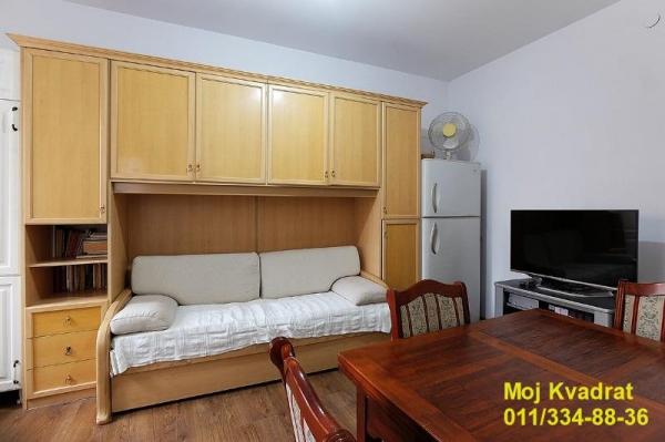 Stan na prodaju u Beogradu, Palilulska pijaca, dvoiposoban, 74m2, cena 250000 evra