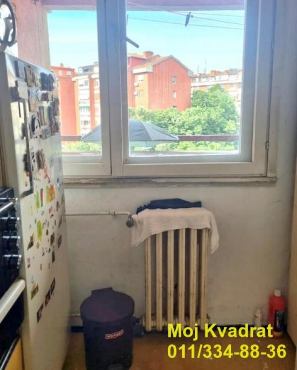 Stan na prodaju u Beogradu, Braće Jerković, dvosoban, 65m2, cena 160000 evra