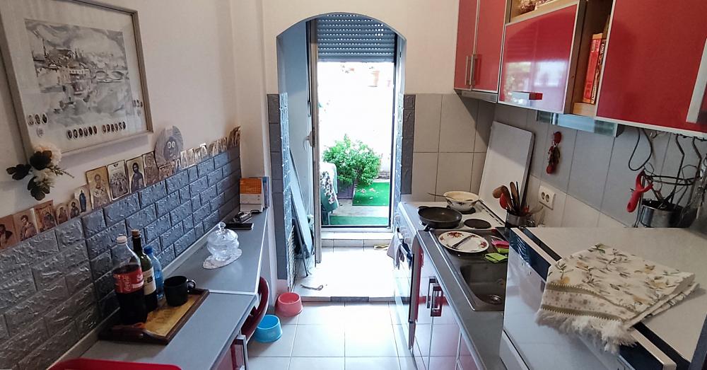 Stan na prodaju u Beogradu, Vračar, trosoban, 75m2, cena 240000 evra