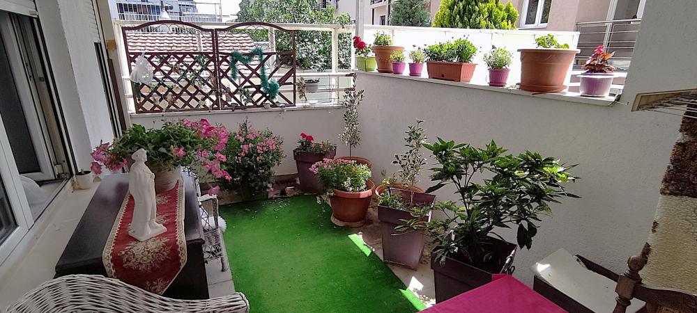 Stan na prodaju u Beogradu, Vračar, trosoban, 75m2, cena 240000 evra