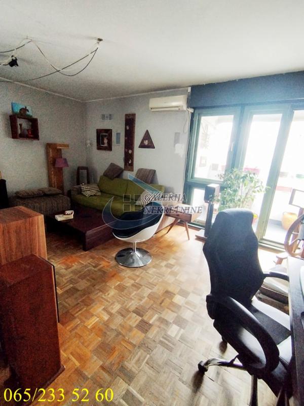 Stan na prodaju u Beogradu, Rakovica, trosoban, 83m2, cena 185000 evra