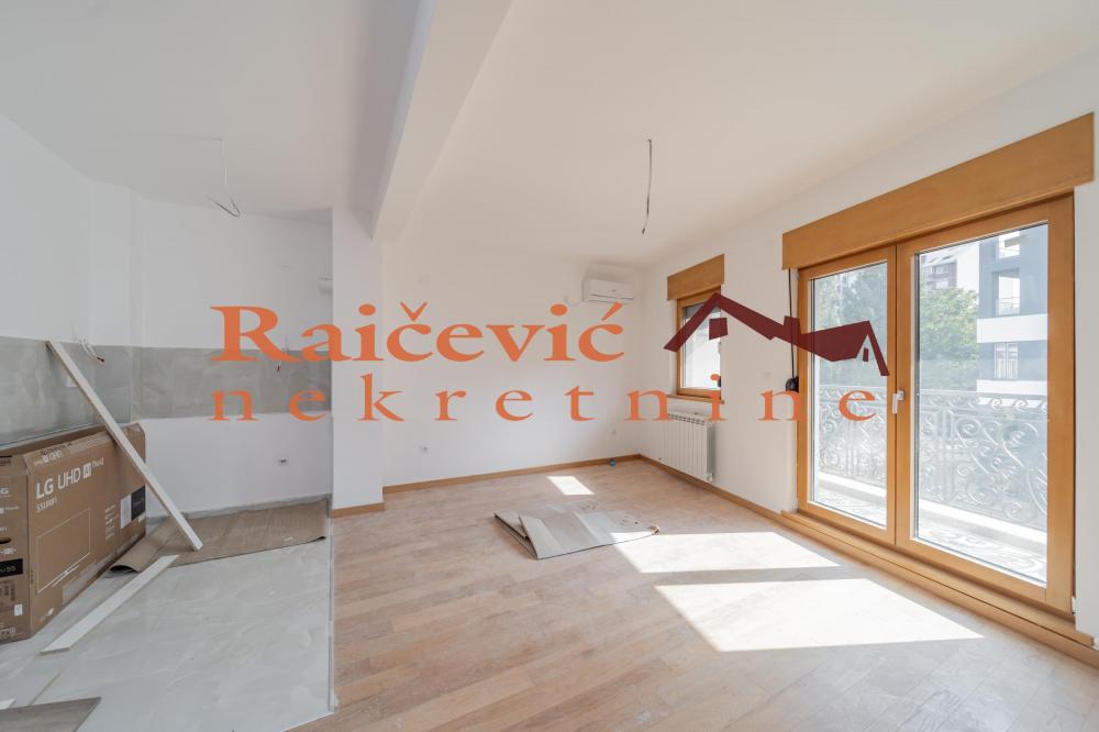Stan na prodaju u Beogradu, Trošarina, troiposoban, 69m2, cena 236892 evra