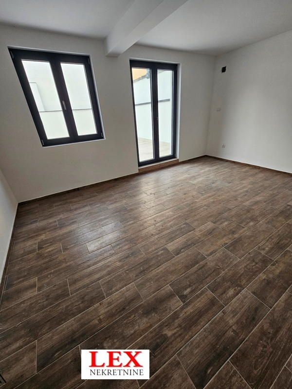 Stan na prodaju u Beogradu, Učiteljsko naselje, trosoban, 64m2, cena 205000 evra
