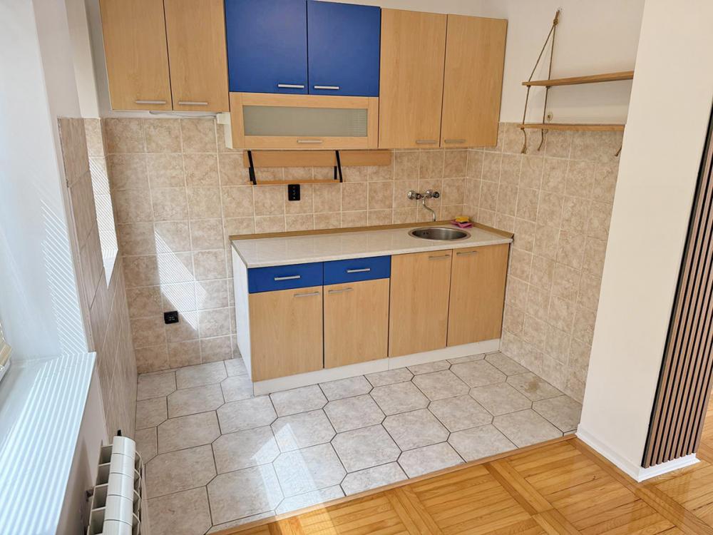 Stan na prodaju u Beogradu, Konjarnik, jednosoban, 32m2, cena 99000 evra