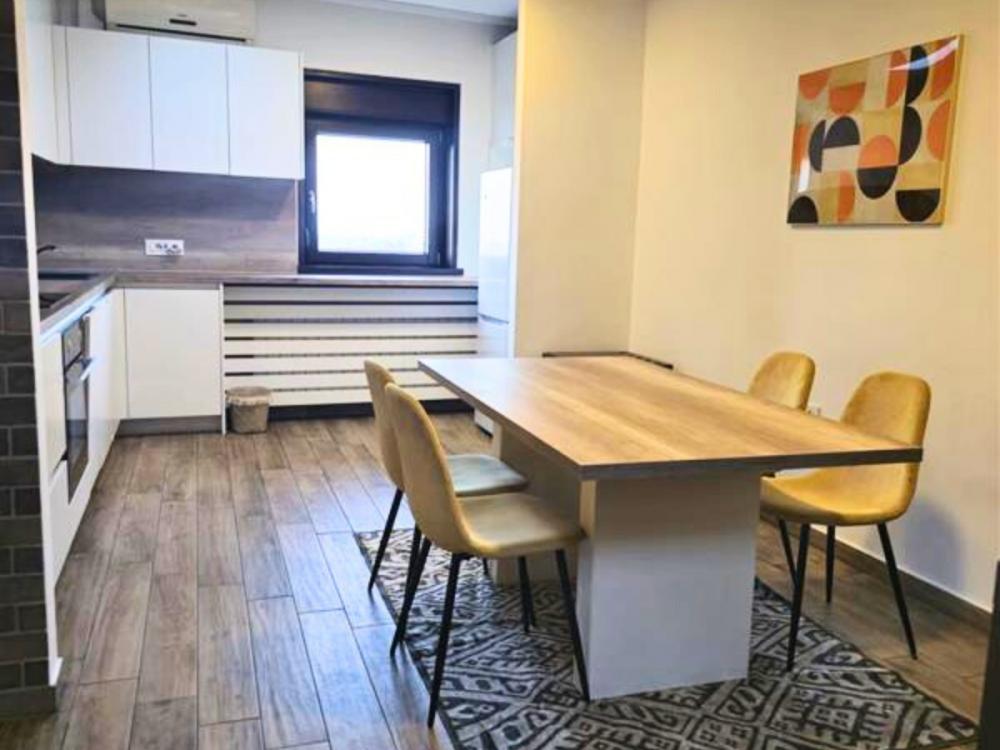 Stan na prodaju u Beogradu, Vračar, trosoban, 123m2, cena 320000 evra