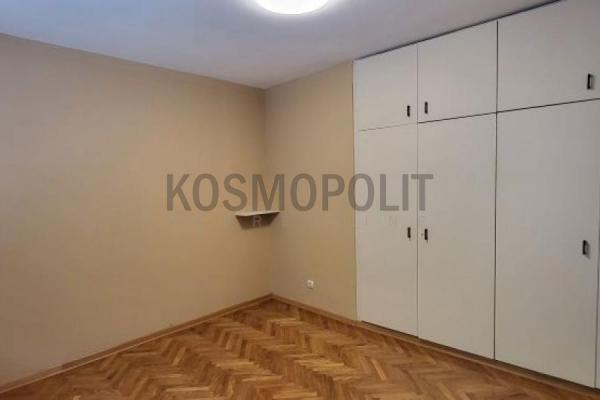 Stan na prodaju u Beogradu, Kalenić pijaca, cetvorosoban, 100m2, cena 420000 evra