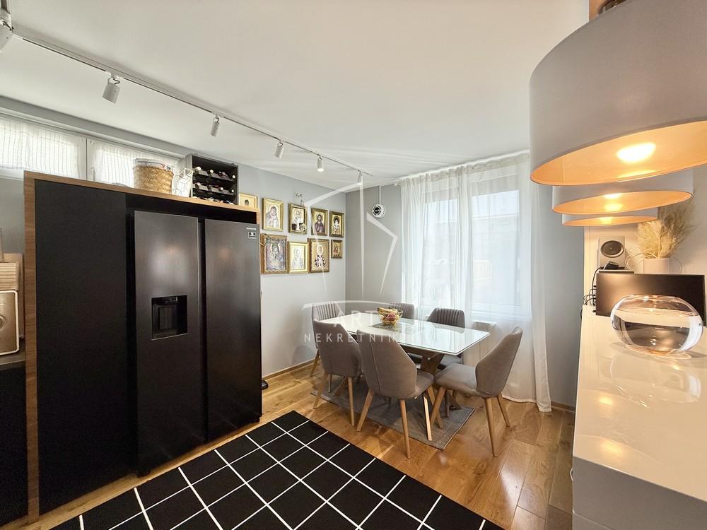 Stan na prodaju u Beogradu, Pašino brdo, cetvorosoban, 91m2, cena 350000 evra