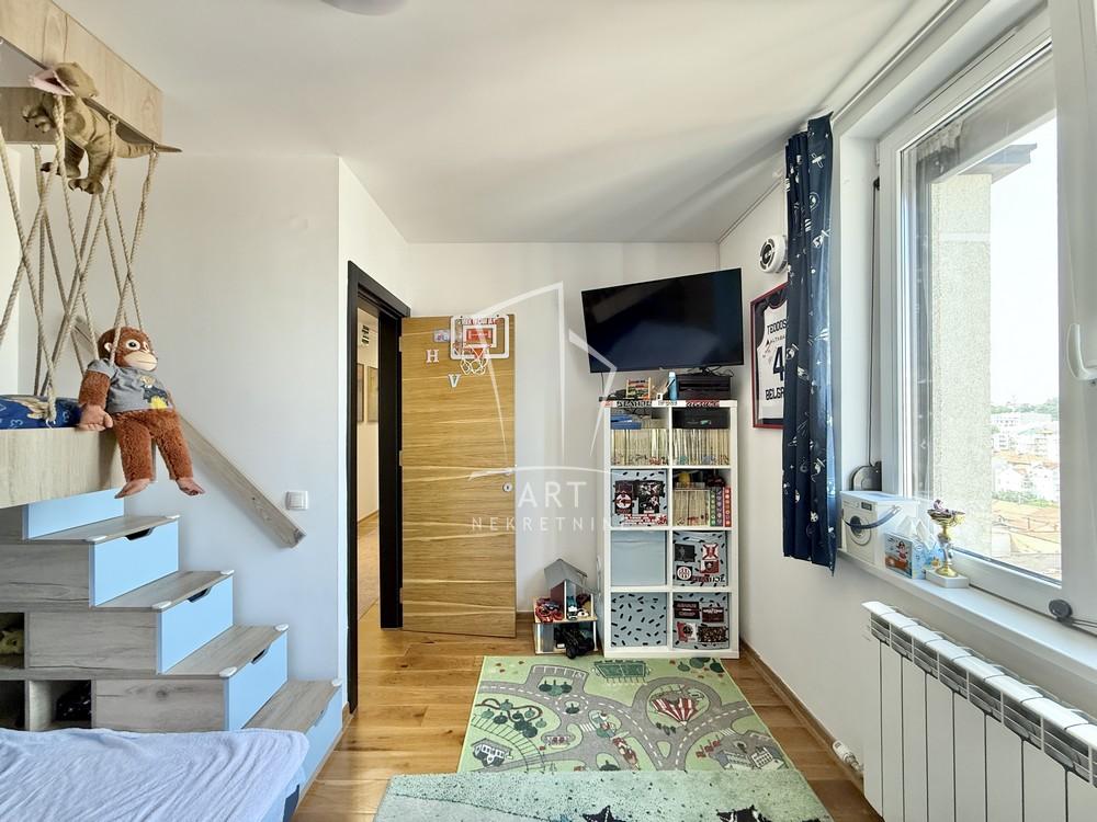 Stan na prodaju u Beogradu, Pašino brdo, cetvorosoban, 91m2, cena 350000 evra