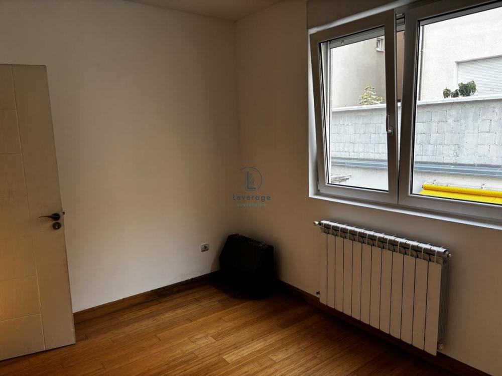 Stan na prodaju u Beogradu, Pašino brdo, dvoiposoban, 58m2, cena 200000 evra