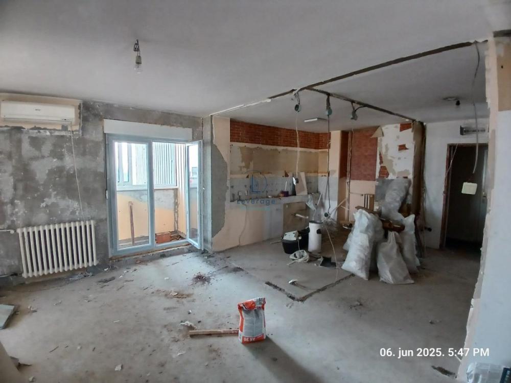 Stan na prodaju u Beogradu, Novi Beograd blok 61, 96m2, cena 220000 evra