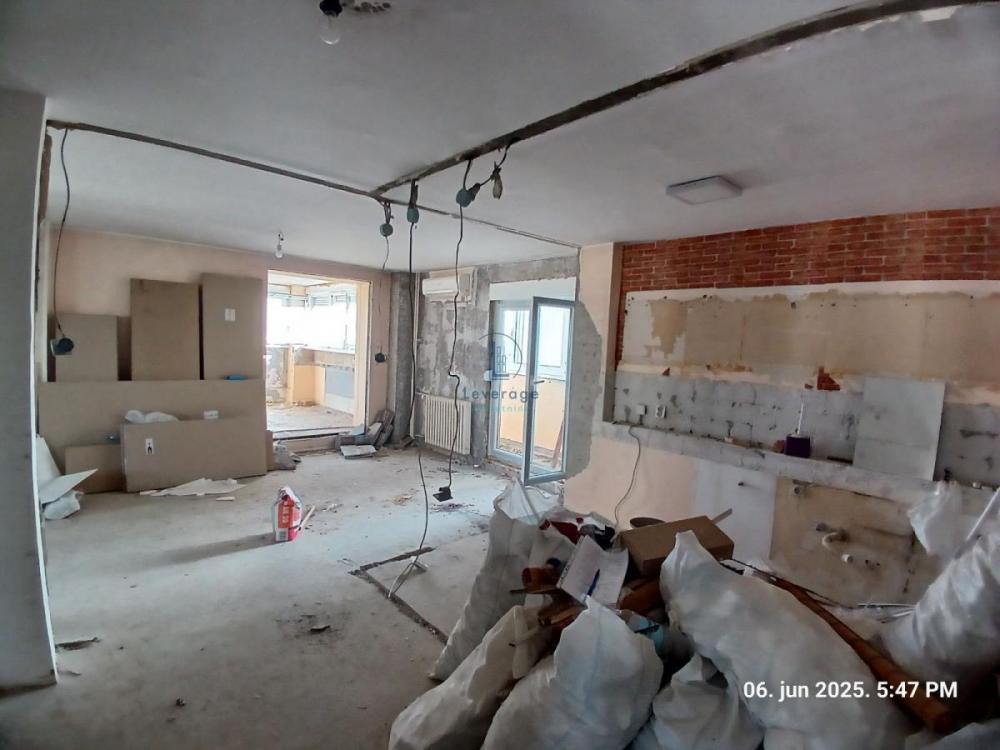 Stan na prodaju u Beogradu, Novi Beograd blok 61, 96m2, cena 220000 evra