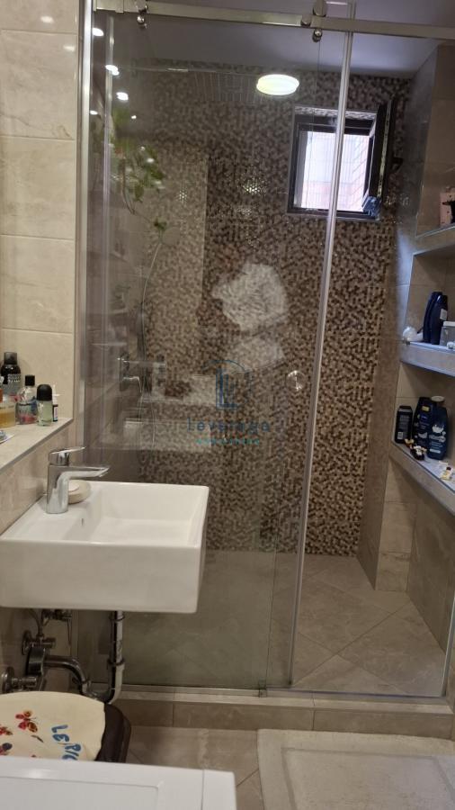 Stan na prodaju u Beogradu, Višnjička banja, trosoban, 70m2, cena 227500 evra
