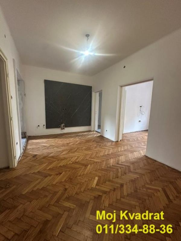 Stan na prodaju u Beogradu, Palilula, cetvorosoban, 72m2, cena 257000 evra