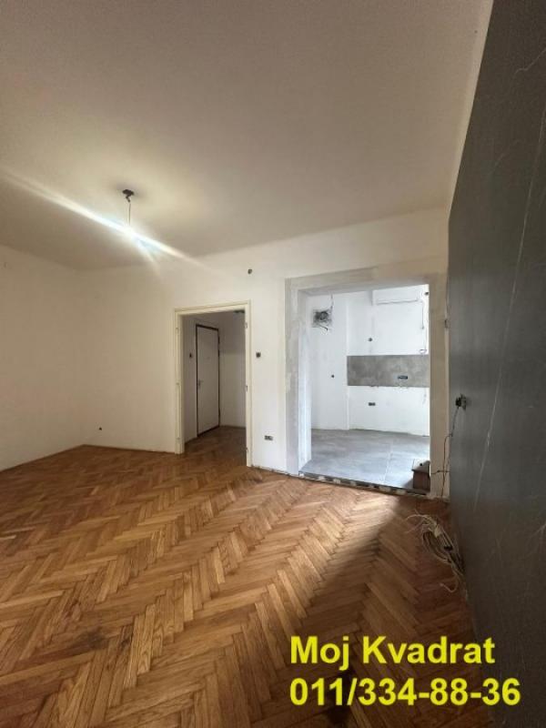 Stan na prodaju u Beogradu, Palilula, cetvorosoban, 72m2, cena 257000 evra