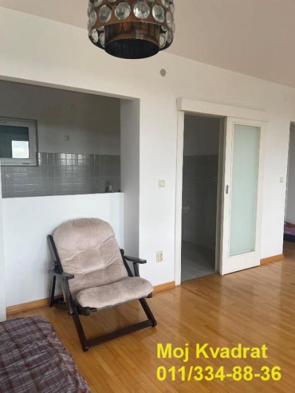 Stan na prodaju u Beogradu, Novi Beograd blok 72, jednoiposoban, 53m2, cena 158000 evra