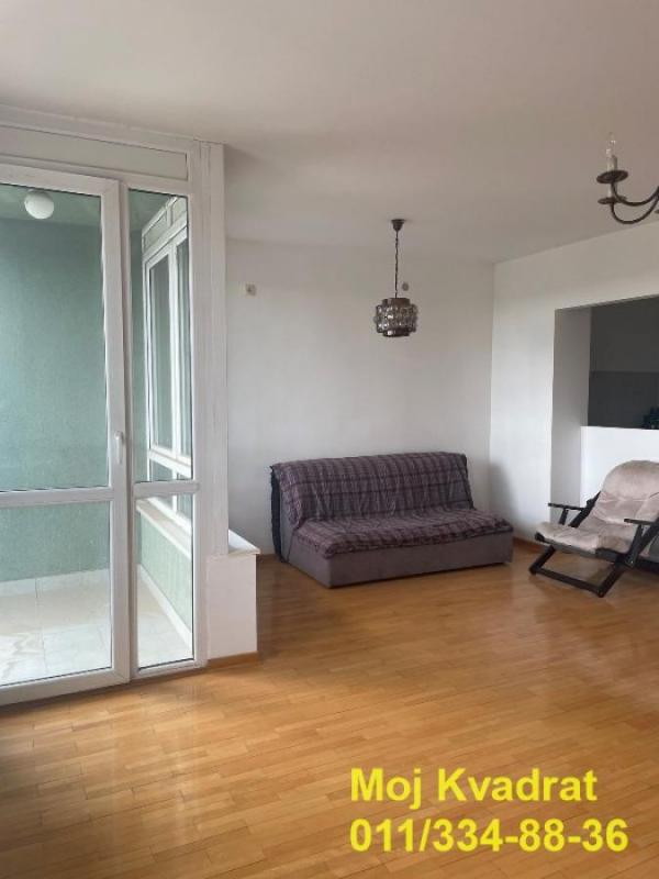 Stan na prodaju u Beogradu, Novi Beograd blok 72, jednoiposoban, 53m2, cena 158000 evra