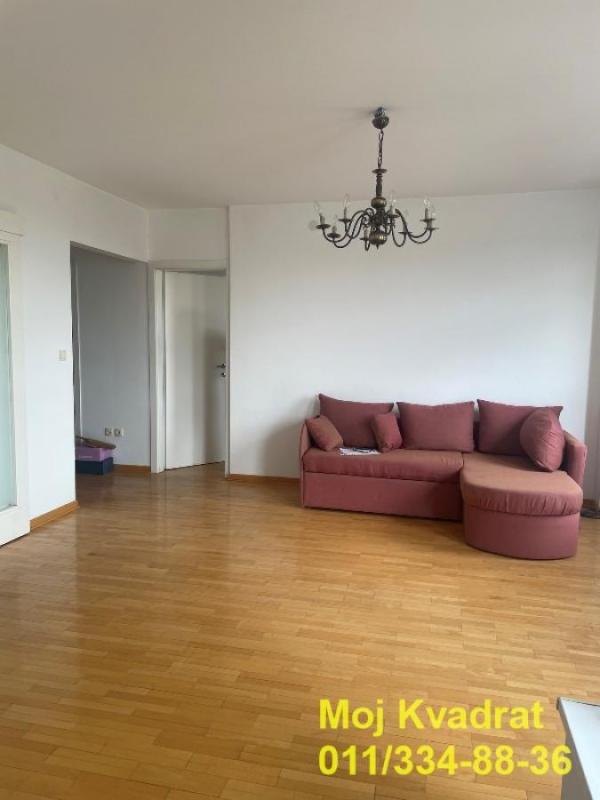 Stan na prodaju u Beogradu, Novi Beograd blok 72, jednoiposoban, 53m2, cena 158000 evra