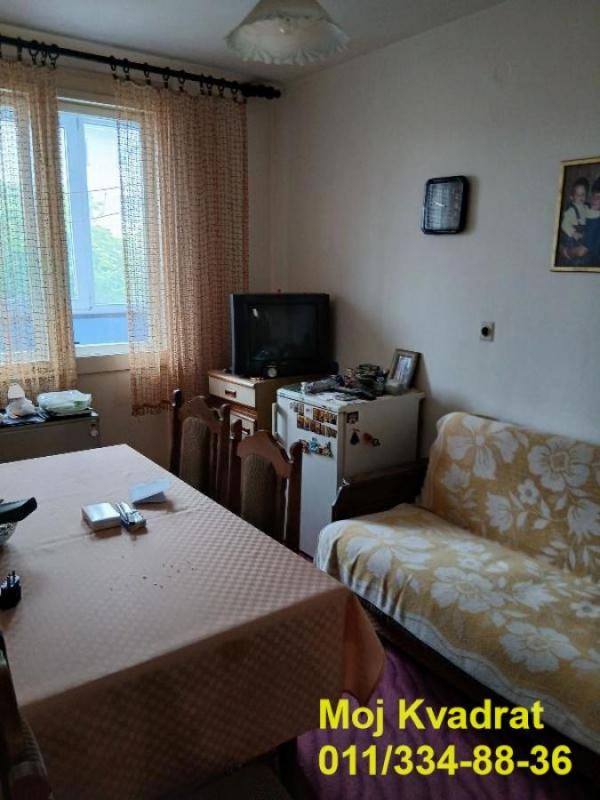 Stan na prodaju u Beogradu, Karaburma, jednosoban, 41m2, cena 89900 evra