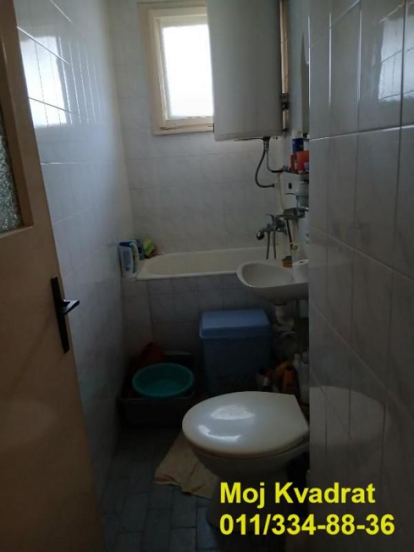 Stan na prodaju u Beogradu, Karaburma, jednosoban, 41m2, cena 89900 evra