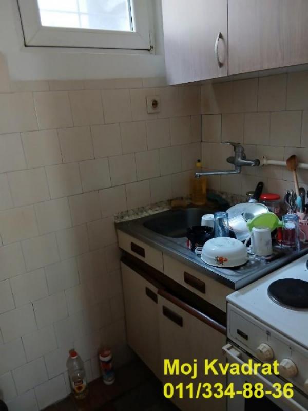 Stan na prodaju u Beogradu, Karaburma, jednosoban, 41m2, cena 89900 evra