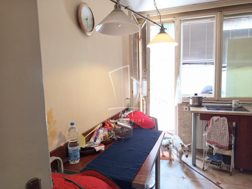 Stan na prodaju u Beogradu, Stari grad, trosoban, 65m2, cena 300000 evra
