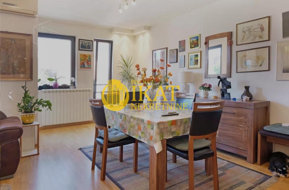 Stan na prodaju u Beogradu, Vračar, trosoban, 101m2, cena 305000 evra