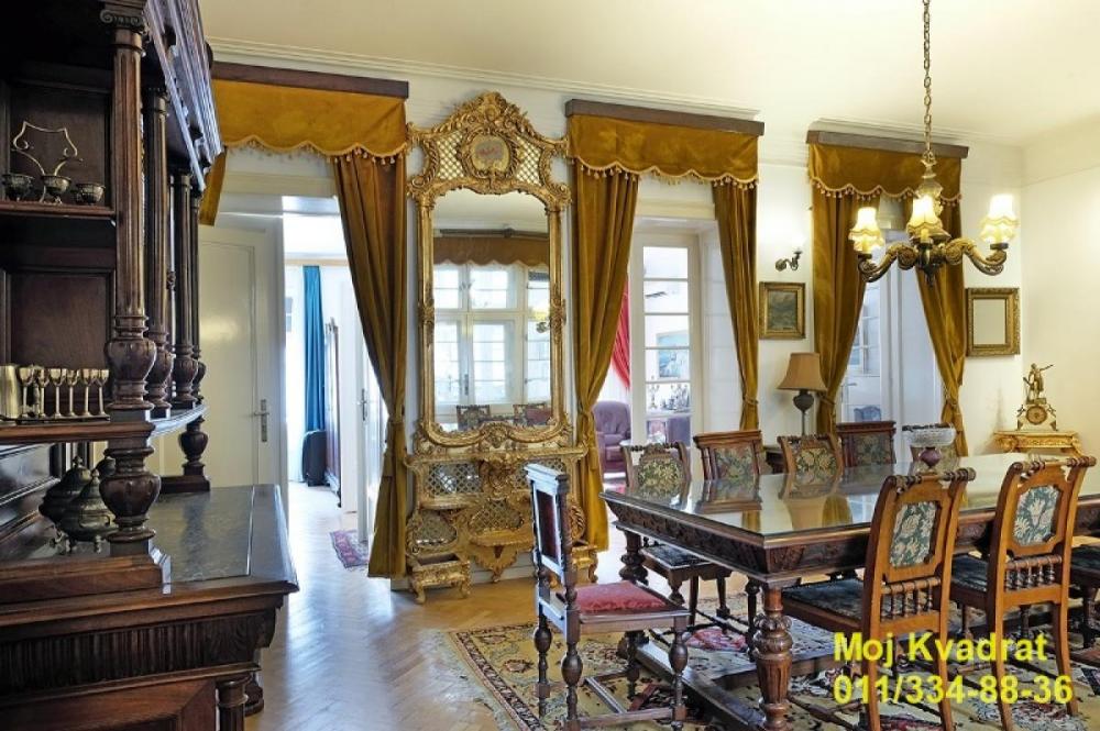 Stan na prodaju u Beogradu, Trg Nikole Pašića, cetvorosoban, 128m2, cena 549000 evra