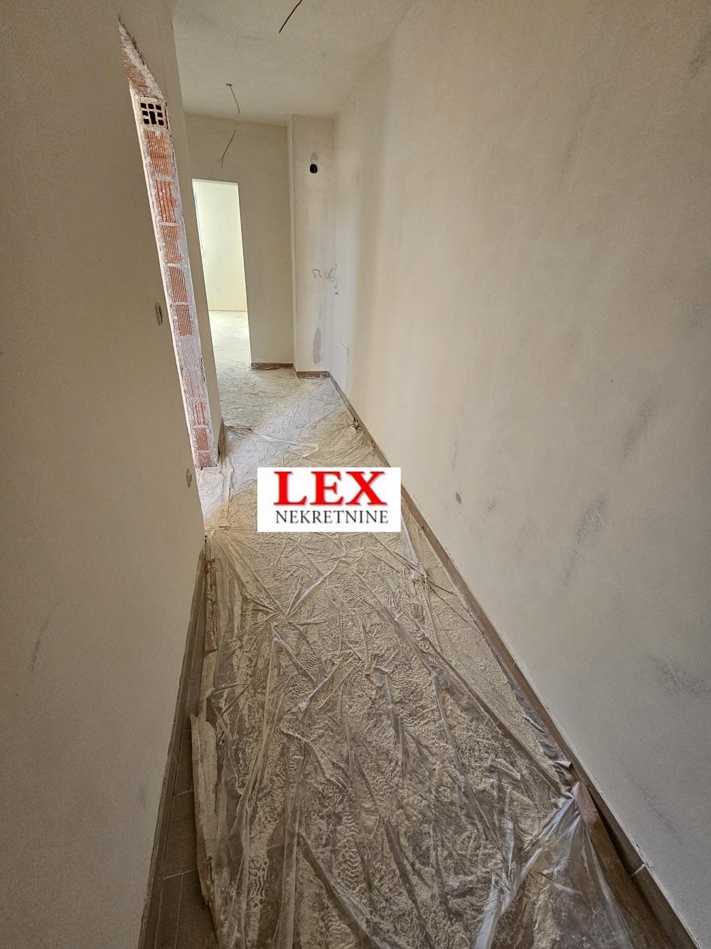 Stan na prodaju u Beogradu, Batajnica, trosoban, 61m2, cena 100980 evra