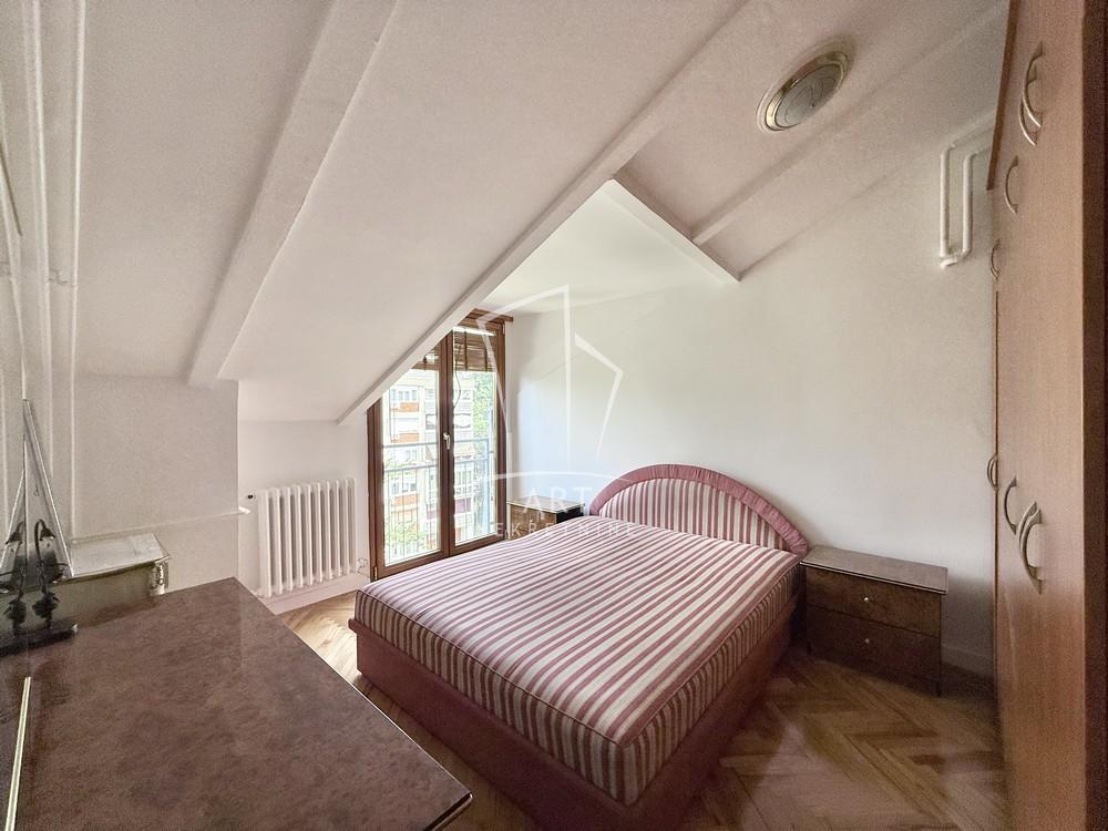 Stan na prodaju u Beogradu, Rakovica, troiposoban, 86m2, cena 192000 evra