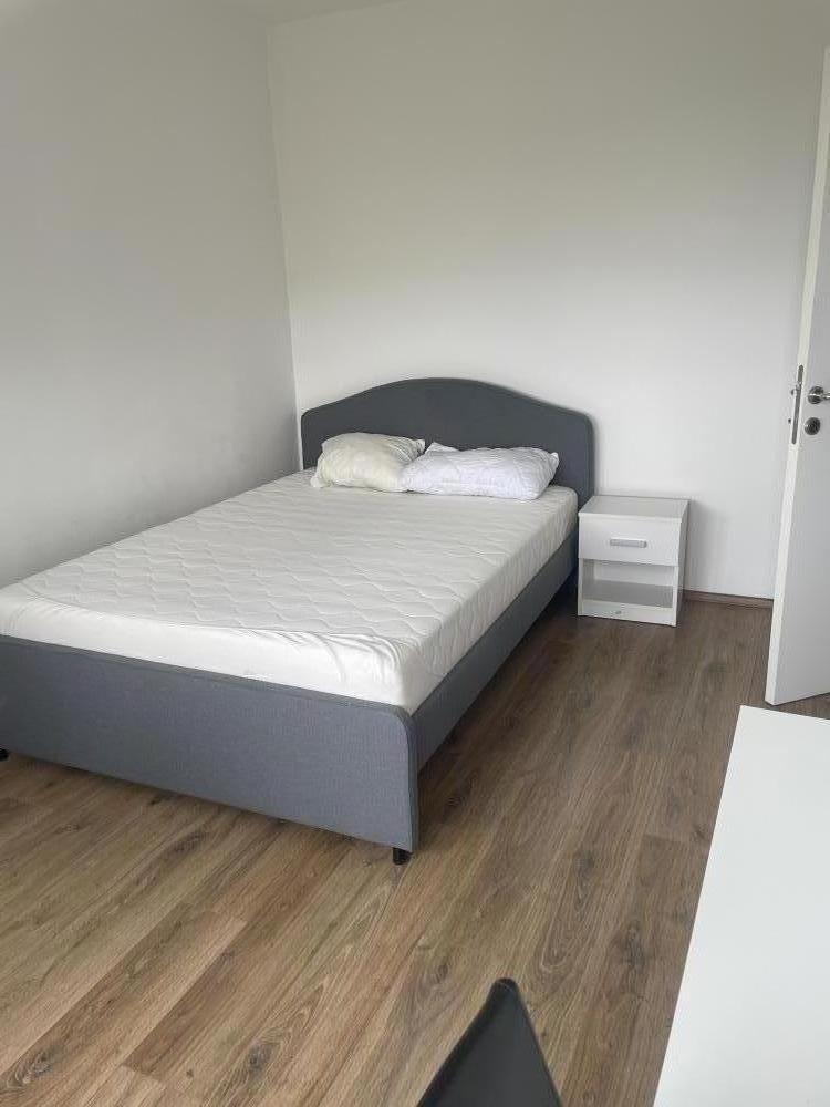 Stan na prodaju u Beogradu, Voždovac, trosoban, 61m2, cena 168000 evra