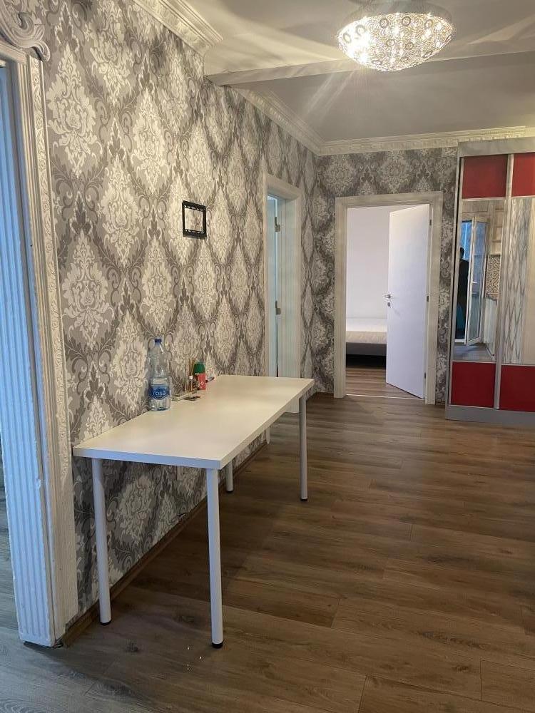 Stan na prodaju u Beogradu, Voždovac, trosoban, 61m2, cena 168000 evra