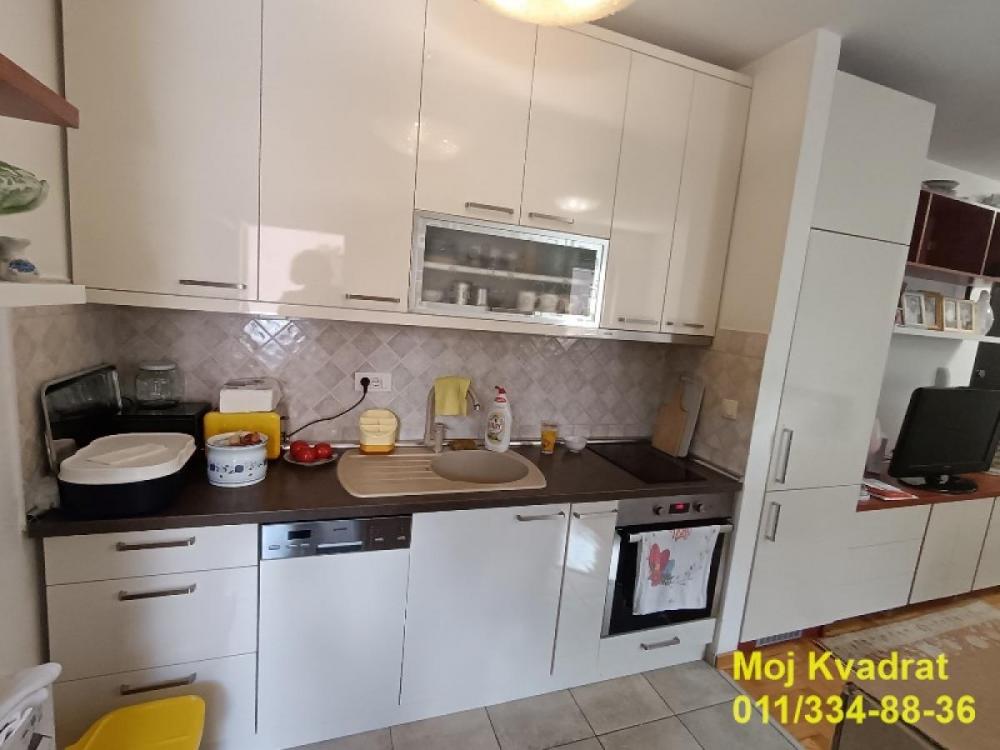 Stan na prodaju u Beogradu, Žarkovo, jednoiposoban, 39m2, cena 120000 evra