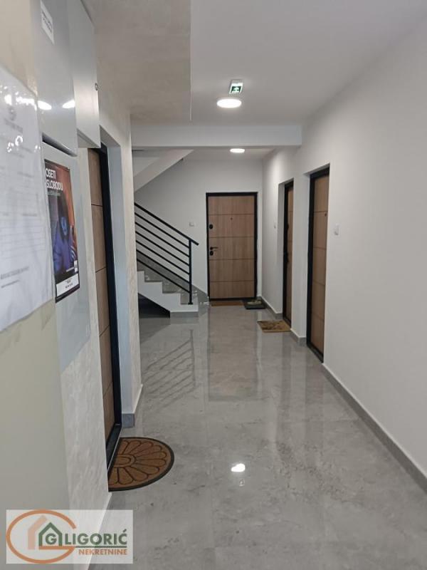 Stan na prodaju u Beogradu, Grocka, trosoban, 66m2, cena 110000 evra