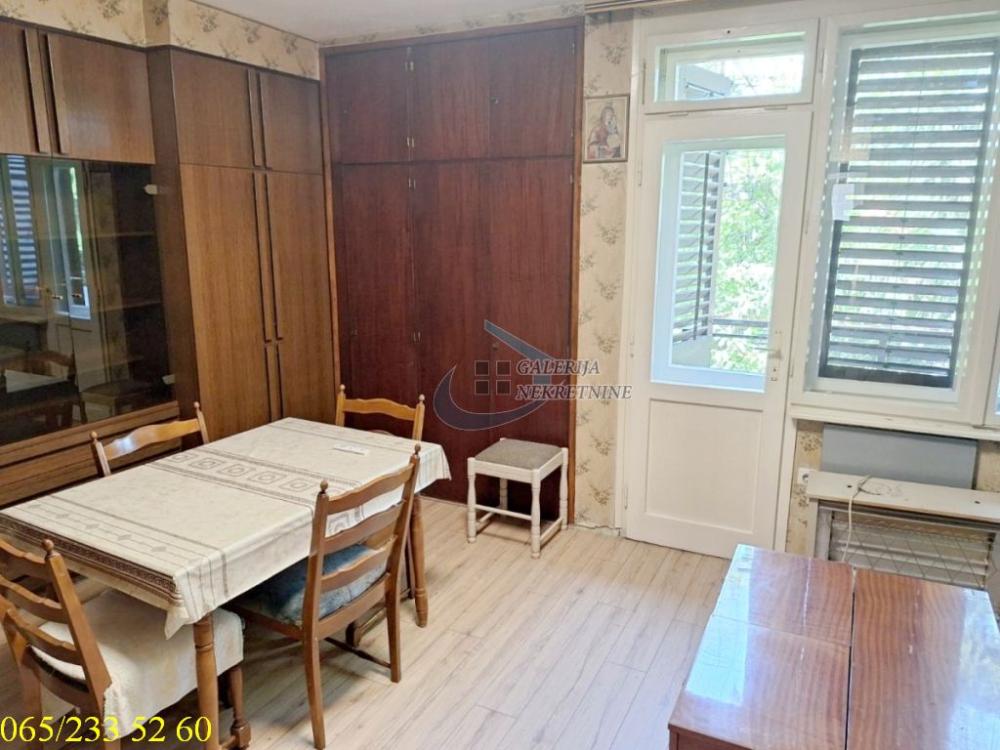 Stan na prodaju u Beogradu, Višnjička banja, dvosoban, 56m2, cena 106500 evra