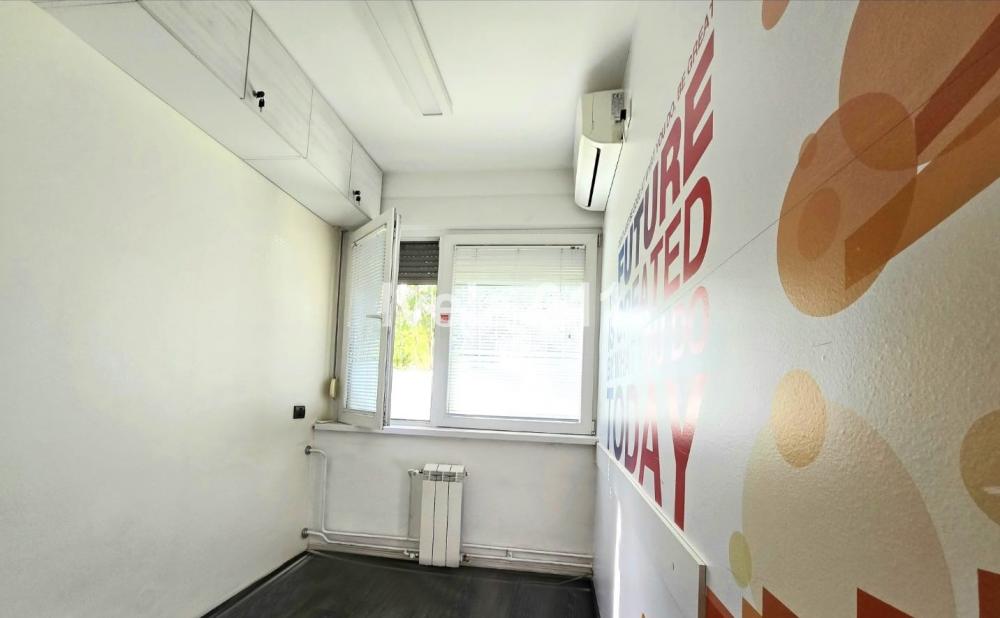 Stan na prodaju u Beogradu, Novi Beograd blok 38 (OŠ Ratko Mitrović), troiposoban, 62m2, cena 219000 evra
