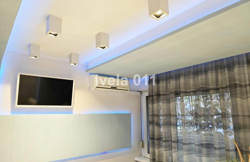 Stan na prodaju u Beogradu, Novi Beograd blok 38 (OŠ Ratko Mitrović), troiposoban, 62m2, cena 219000 evra