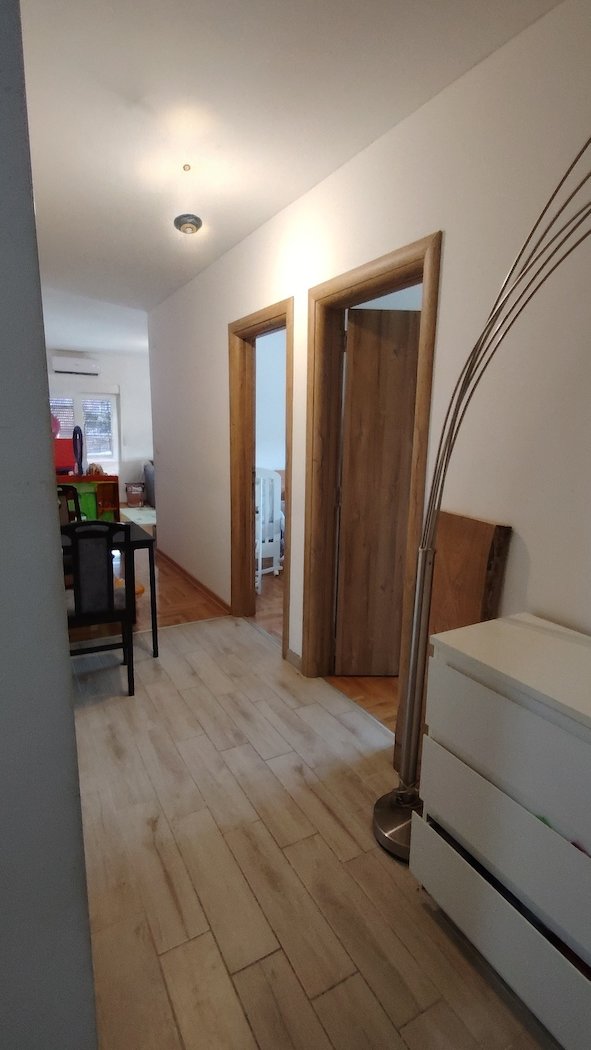 Stan na prodaju u Beogradu, Ledine, trosoban, 69m2, cena 162000 evra