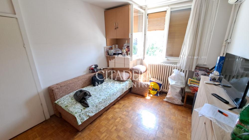 Stan na prodaju u Beogradu, Novi Beograd, jednoiposoban, 37m2, cena 135000 evra