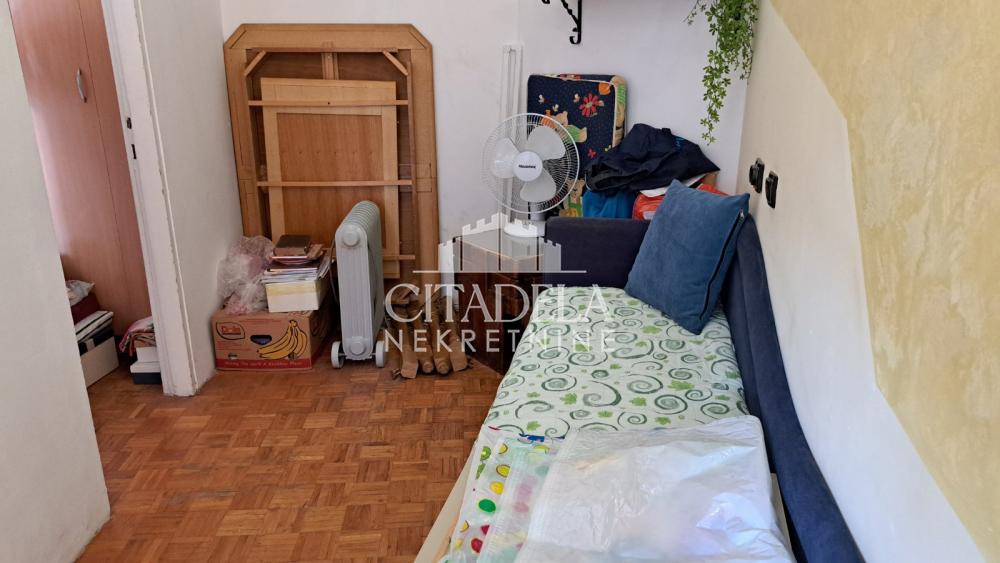 Stan na prodaju u Beogradu, Novi Beograd, jednoiposoban, 37m2, cena 135000 evra