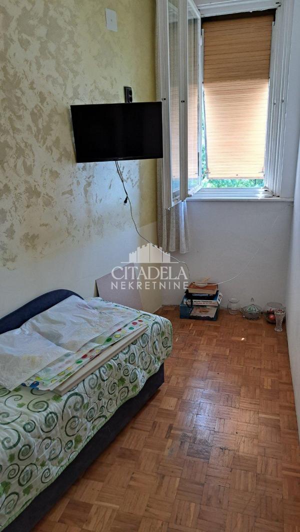 Stan na prodaju u Beogradu, Novi Beograd, jednoiposoban, 37m2, cena 135000 evra